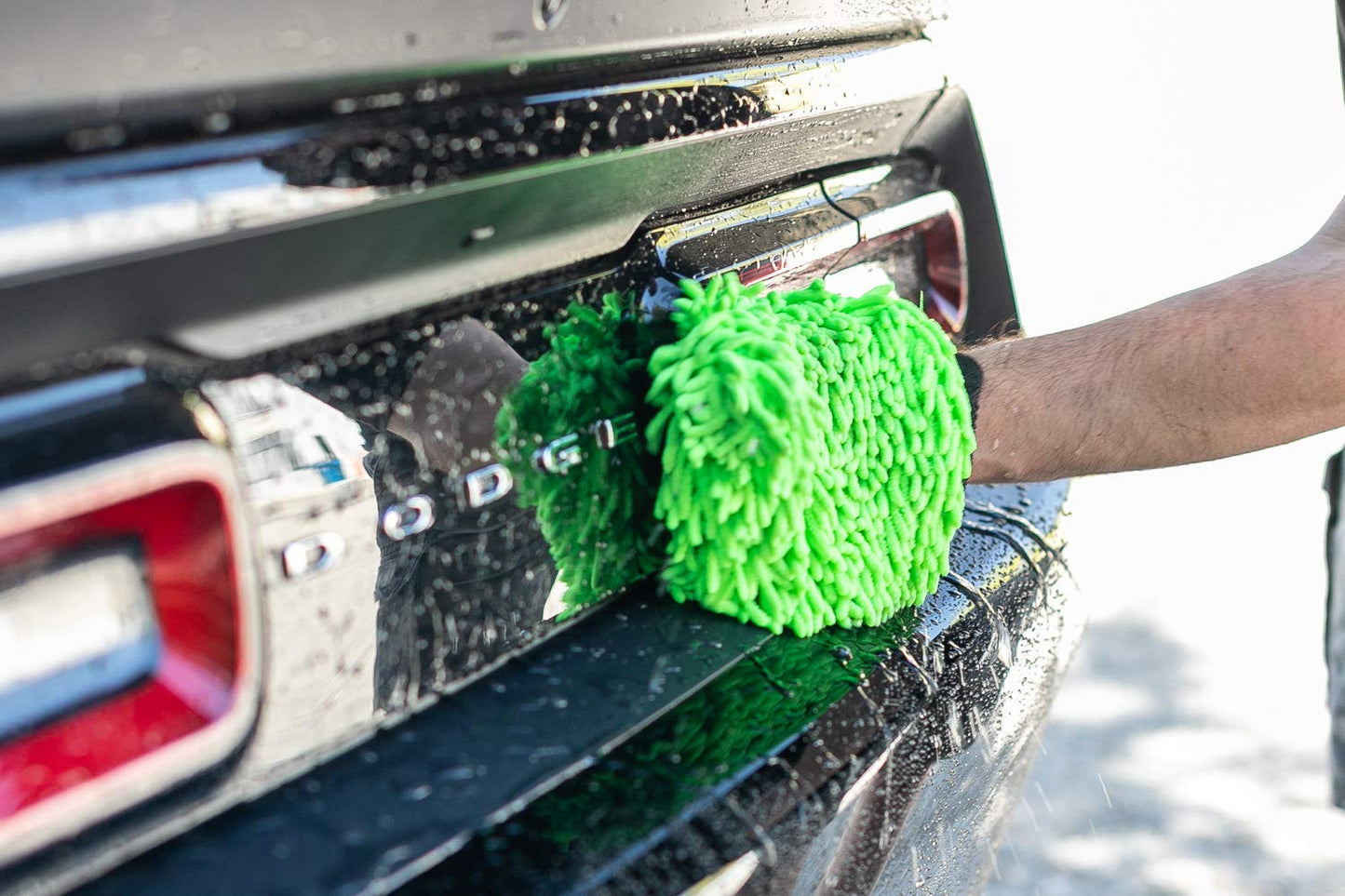 The Rag Company - Premium Chenille Microfiber Knobby Wash Mitts - Perfect for Car Washing and Detailing; Scratch-Free, Lint-Free, Double-Sided, Plush, and Absorbent; Lime Green + Blue (2-Pack)